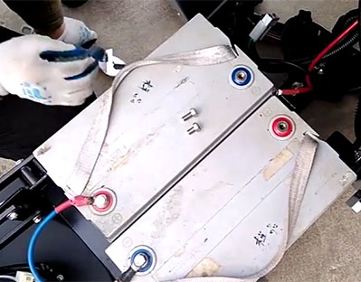 怎么樣維護電瓶式洗地機的電瓶？