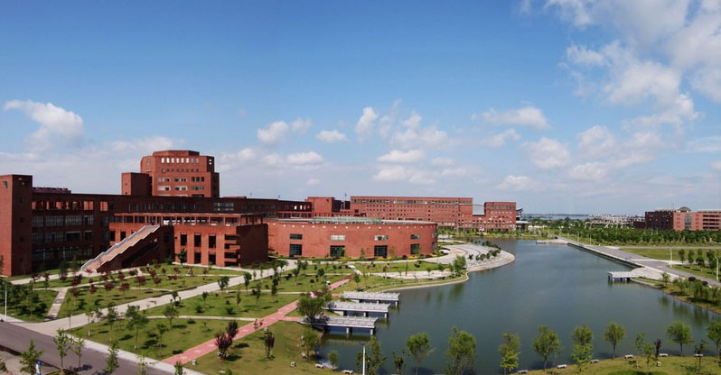 江西師范大學旭潔洗地機客戶案例-<a href=http://www.bid168.com.cn target=_blank class=infotextkey>洗地機生產廠</a>家